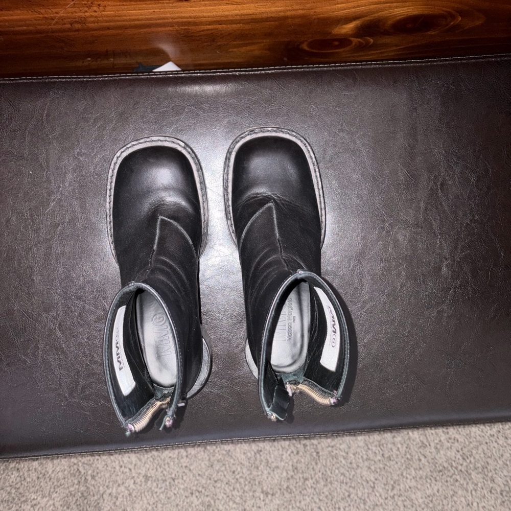 MM6 Maison Martin Margiela Black Ankle Boots - Picture 8 of 9